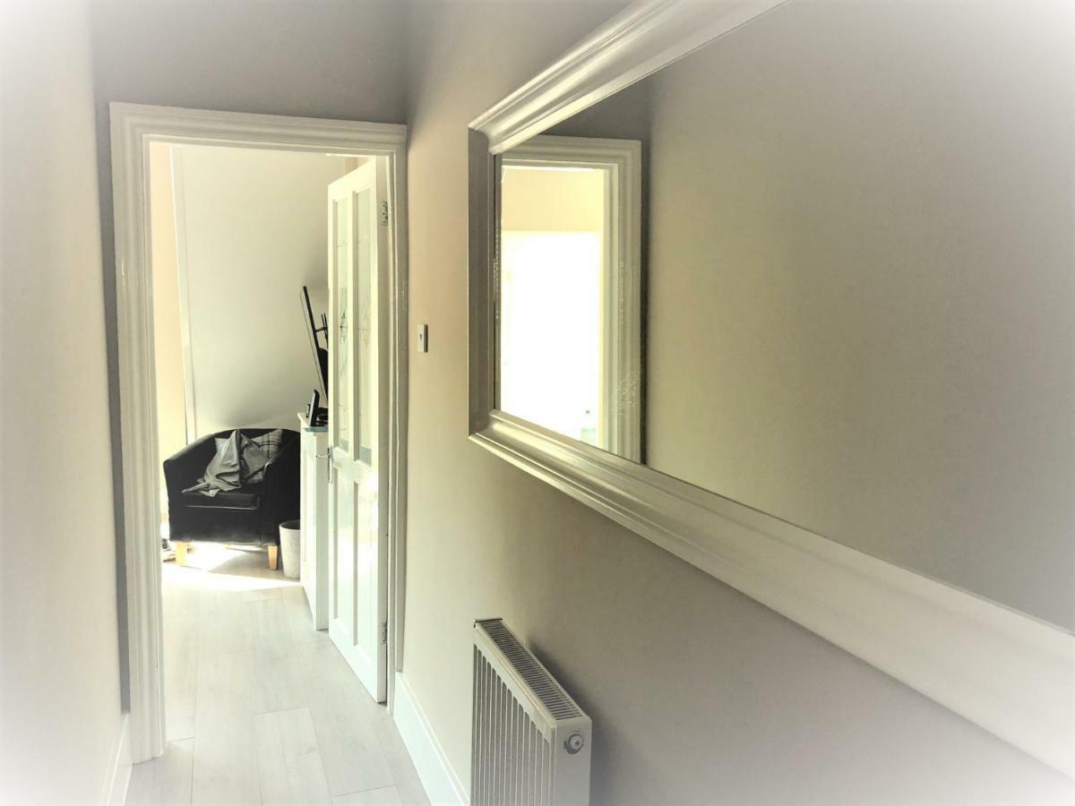 Guineas House Villa Newmarket  Bagian luar foto